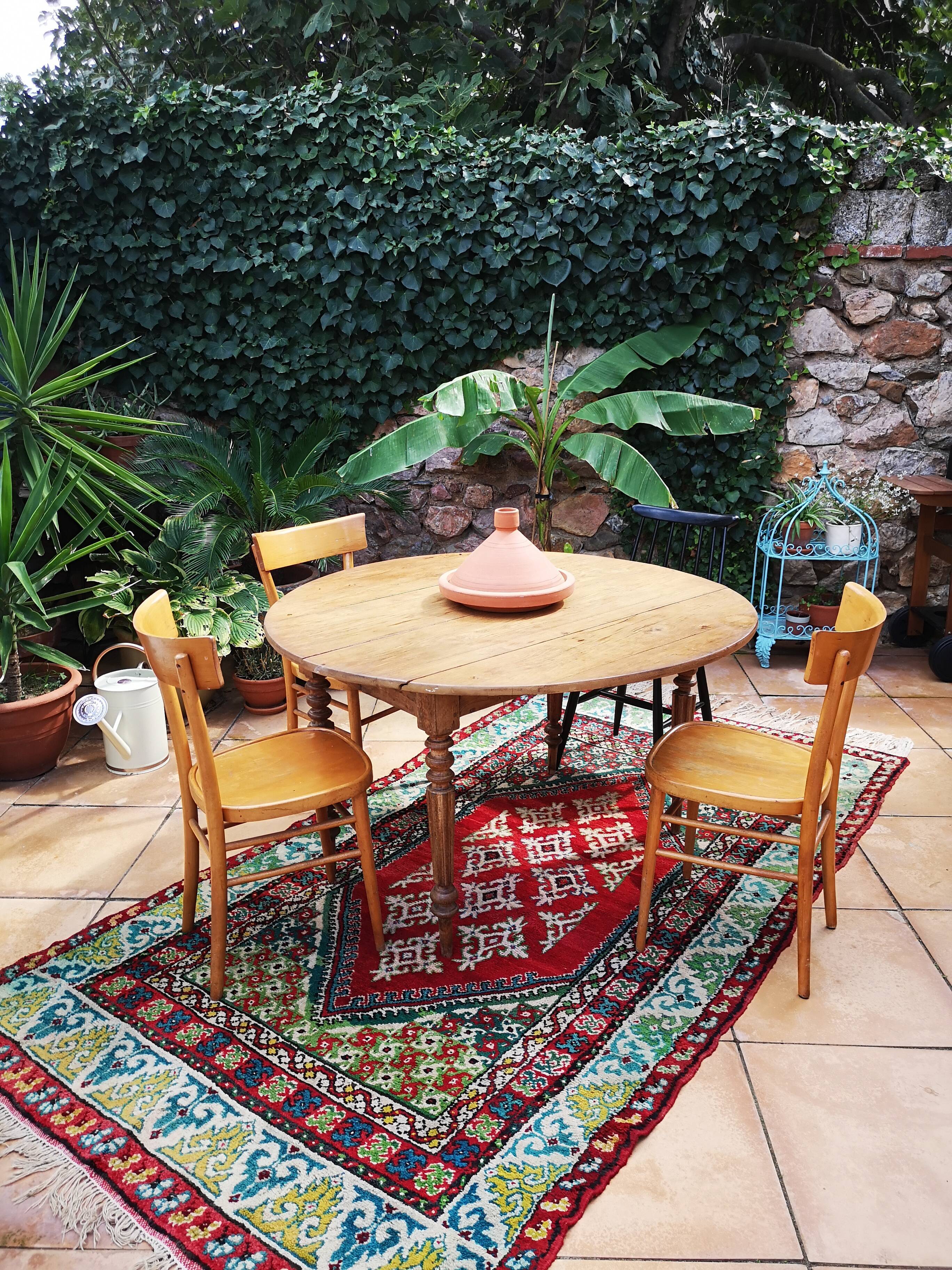 Persian wool carpet 260x138 cm