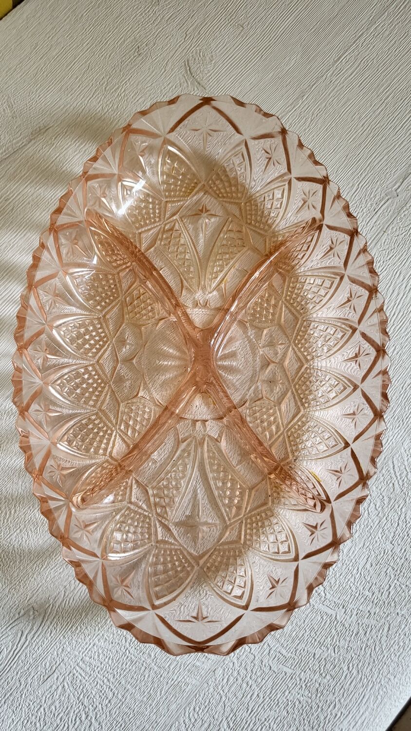 Plateau en verre rosé