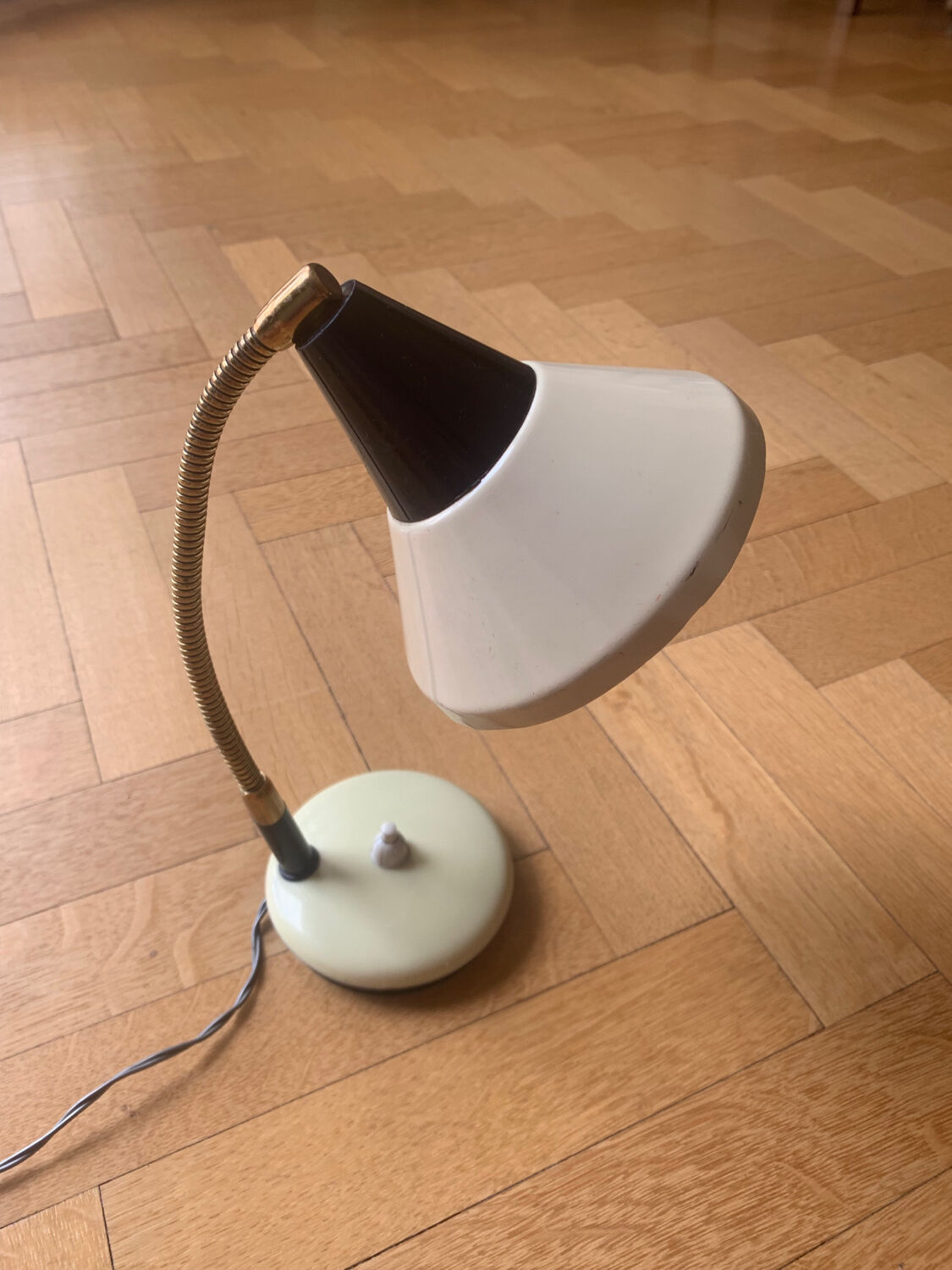 Small vintage table lamp