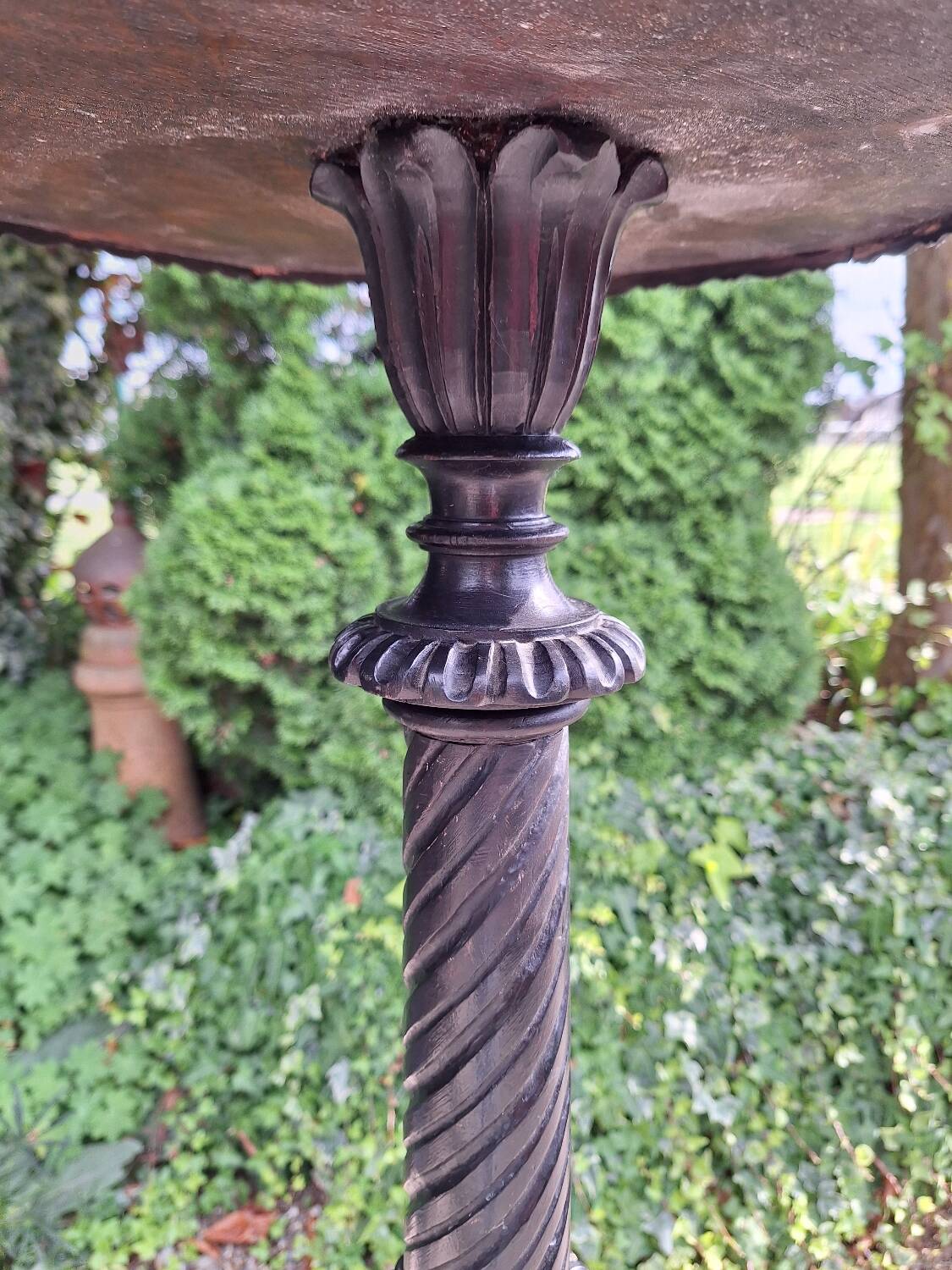 Napoleon III style selette