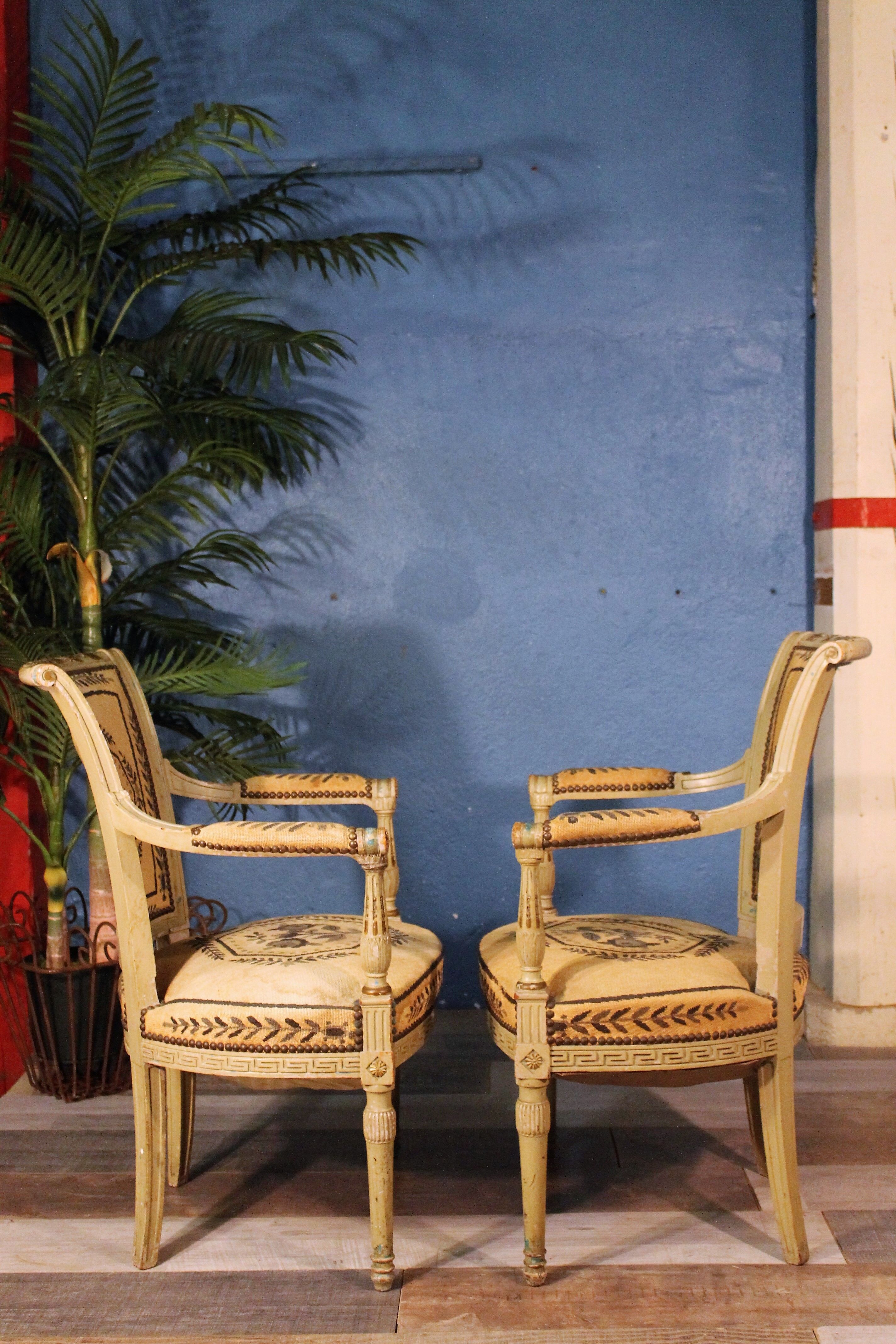 Pair of chairs Directory