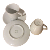 2 coffee cups and saucers