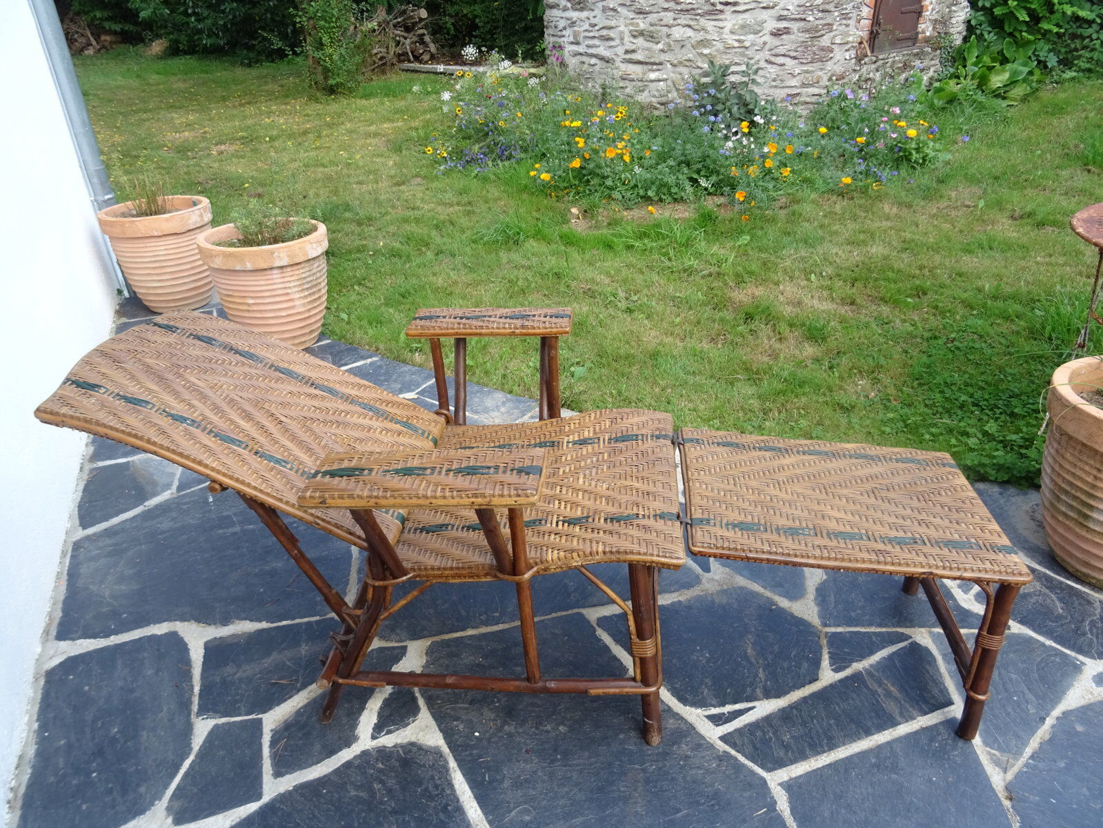 Rattan folding lounge chair
