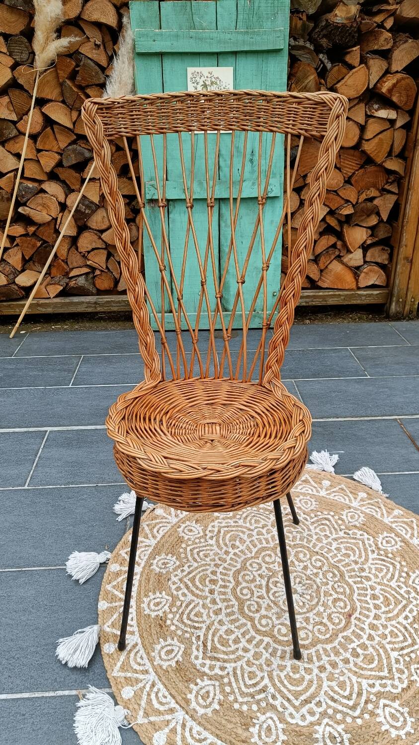Chaise en rotin et métal