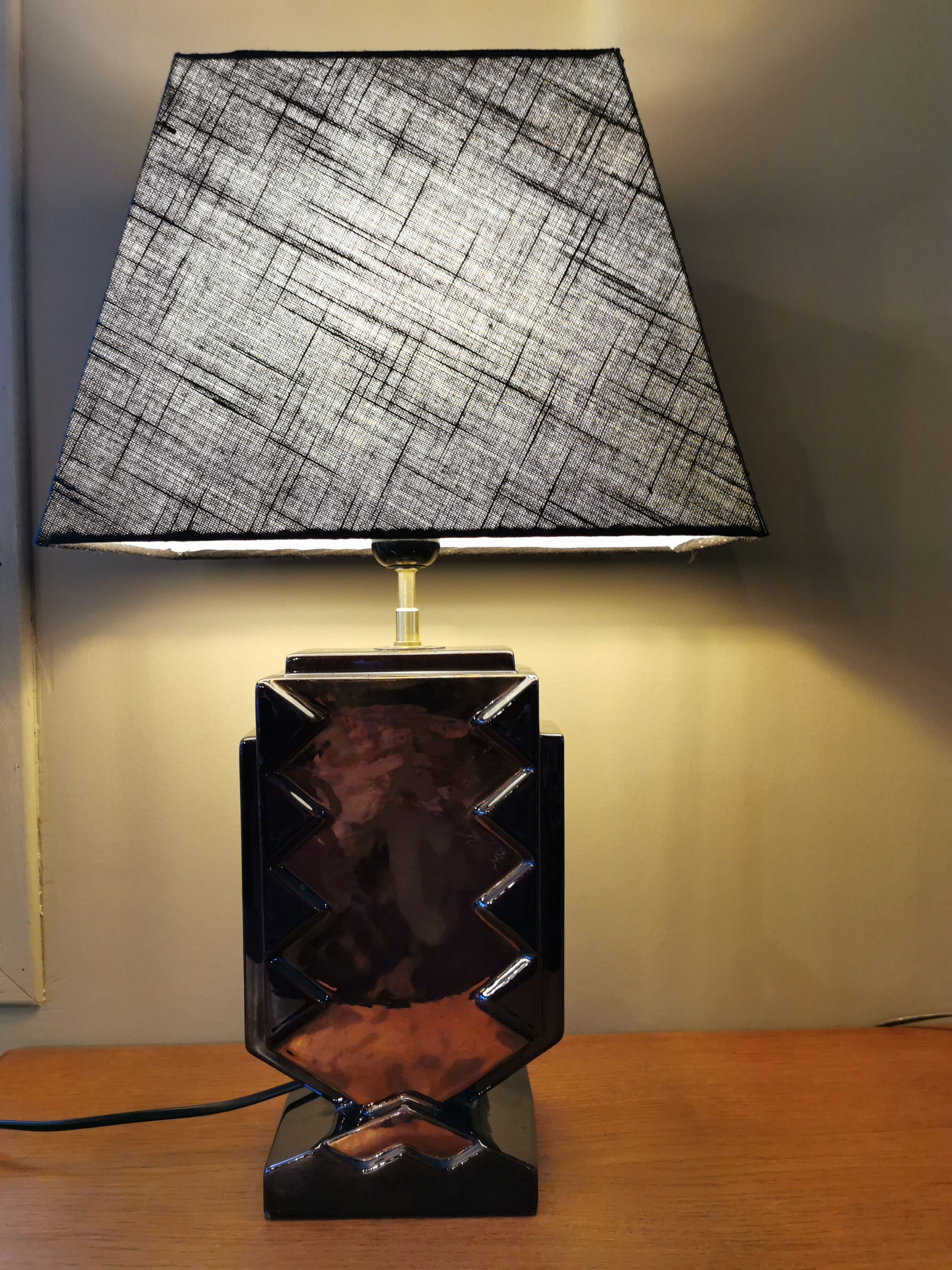 Ceramic art deco lamp effect metal