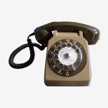 Téléphone à cadran vintage kaki
