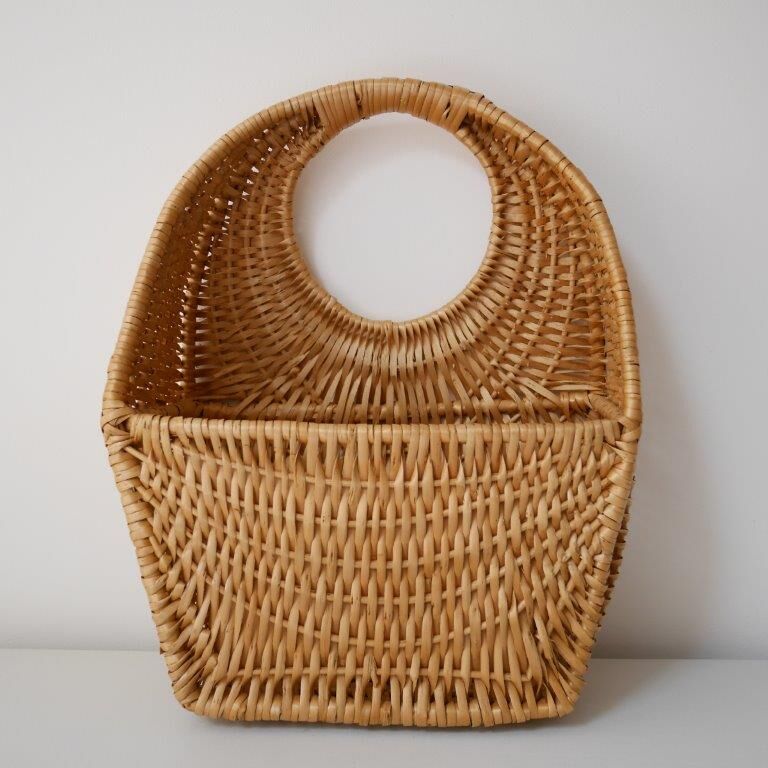 Wall basket (to hang or install)