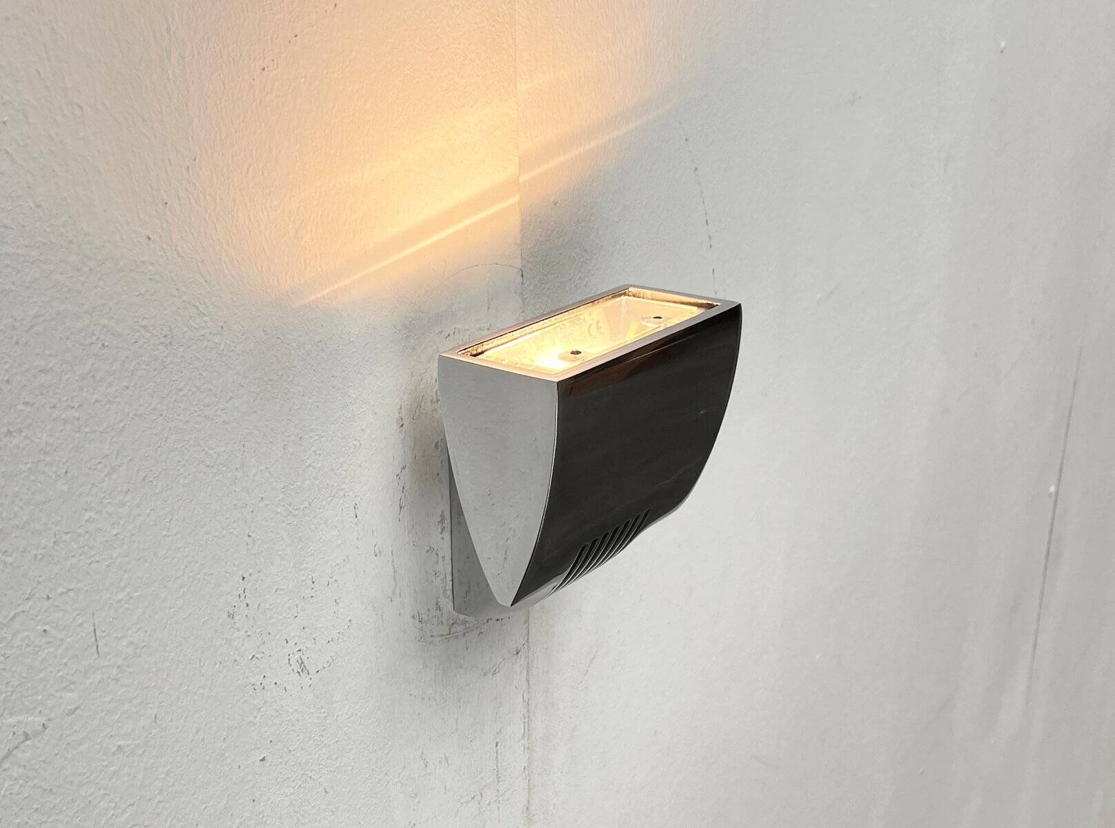 Vintage Postmodern Spanish wall sconces model Arqui Pe in aluminium by O. & S. Devesa for Metalarte, 1990s, set of 2