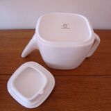 Vintage thiéière in white Chinese porcelain