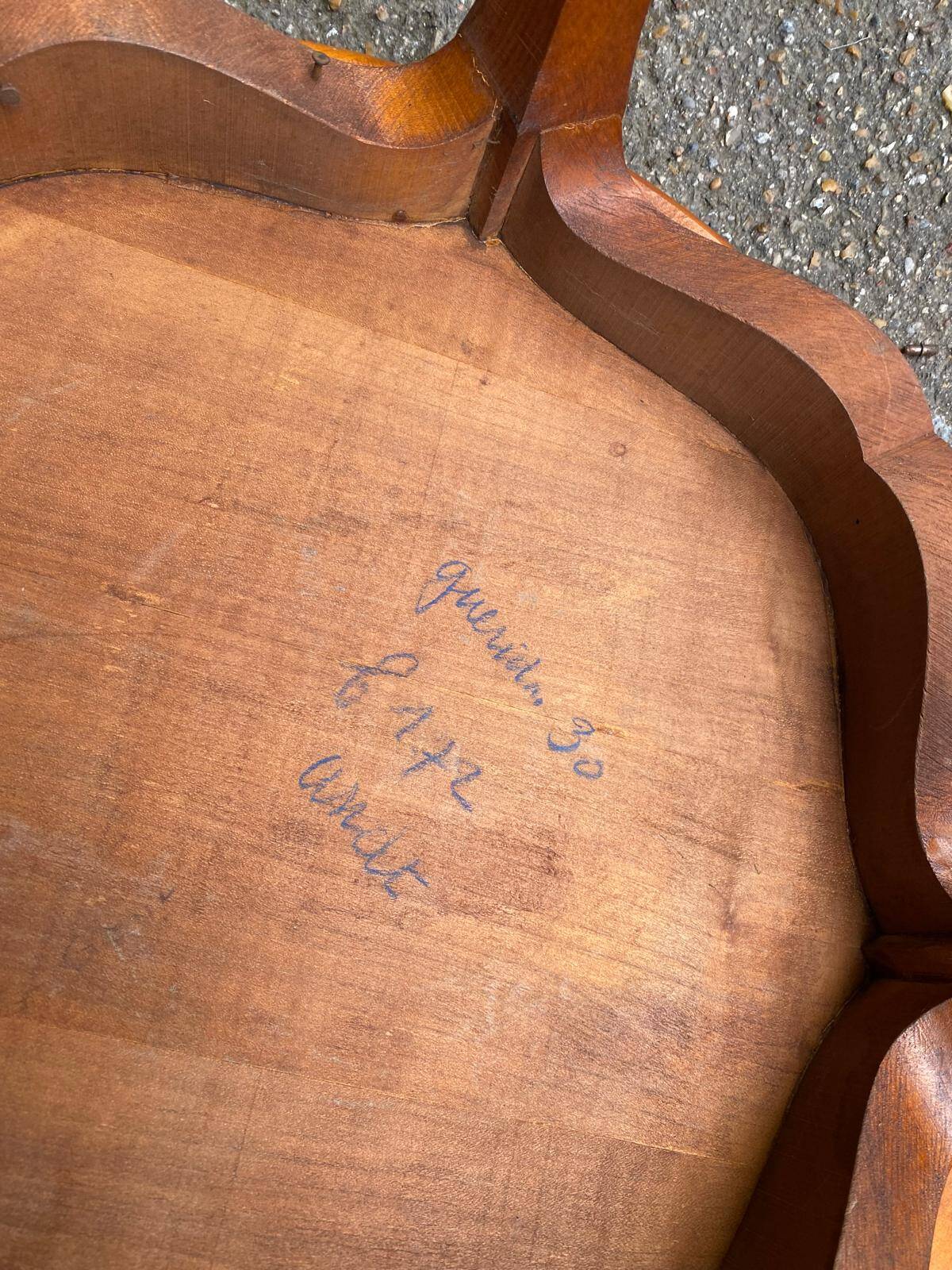 Louis XV round coffee table in solid wood