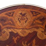 Table marquetée, France, début du XXe siècle.
