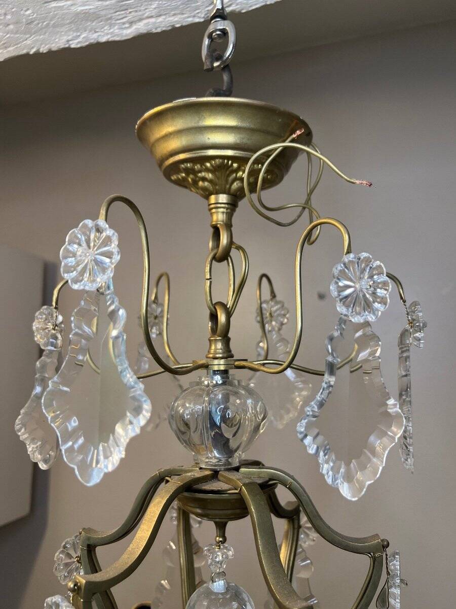 Louis XV style chandelier with pendants