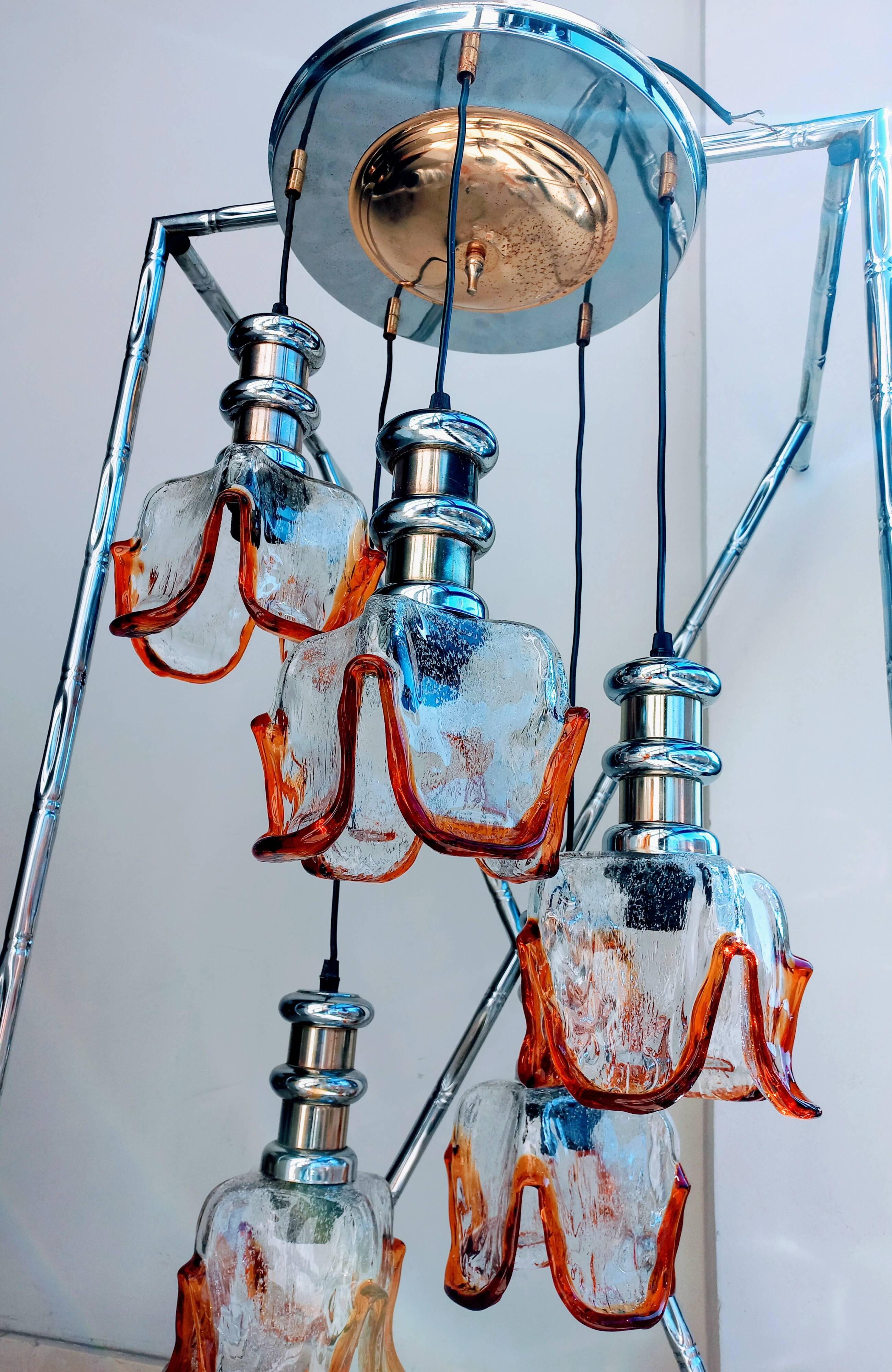 Luminaire italien à cinq suspensions