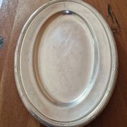 Christofle - Plat ovale de service modèle Rubans croisés en métal argenté