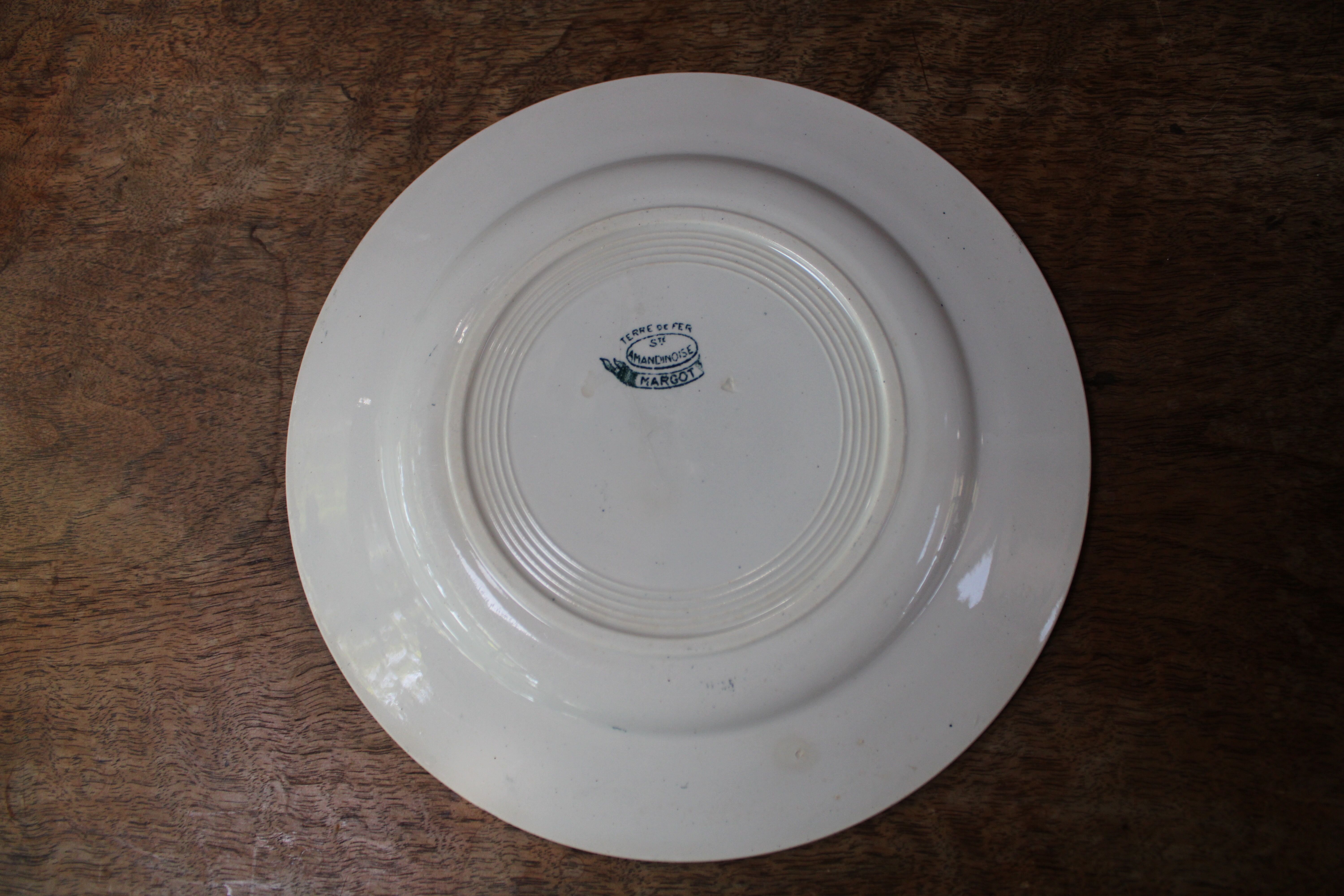 Set of 7 flat plates Sté Amandinoise St Amand, model Margot