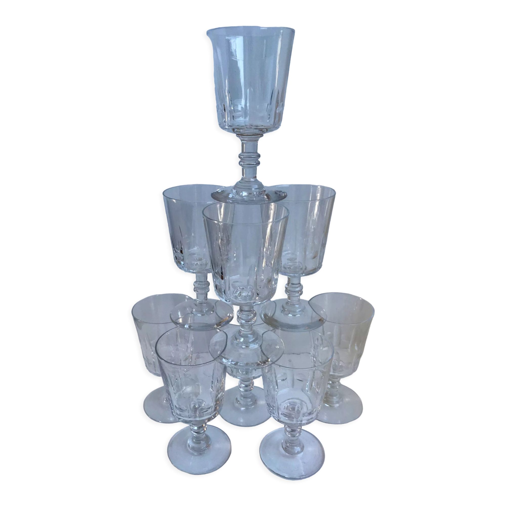 Set of 9 crystal wine glasses engraved early twentieth century