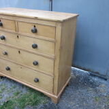 Antique pine chest of drawers
