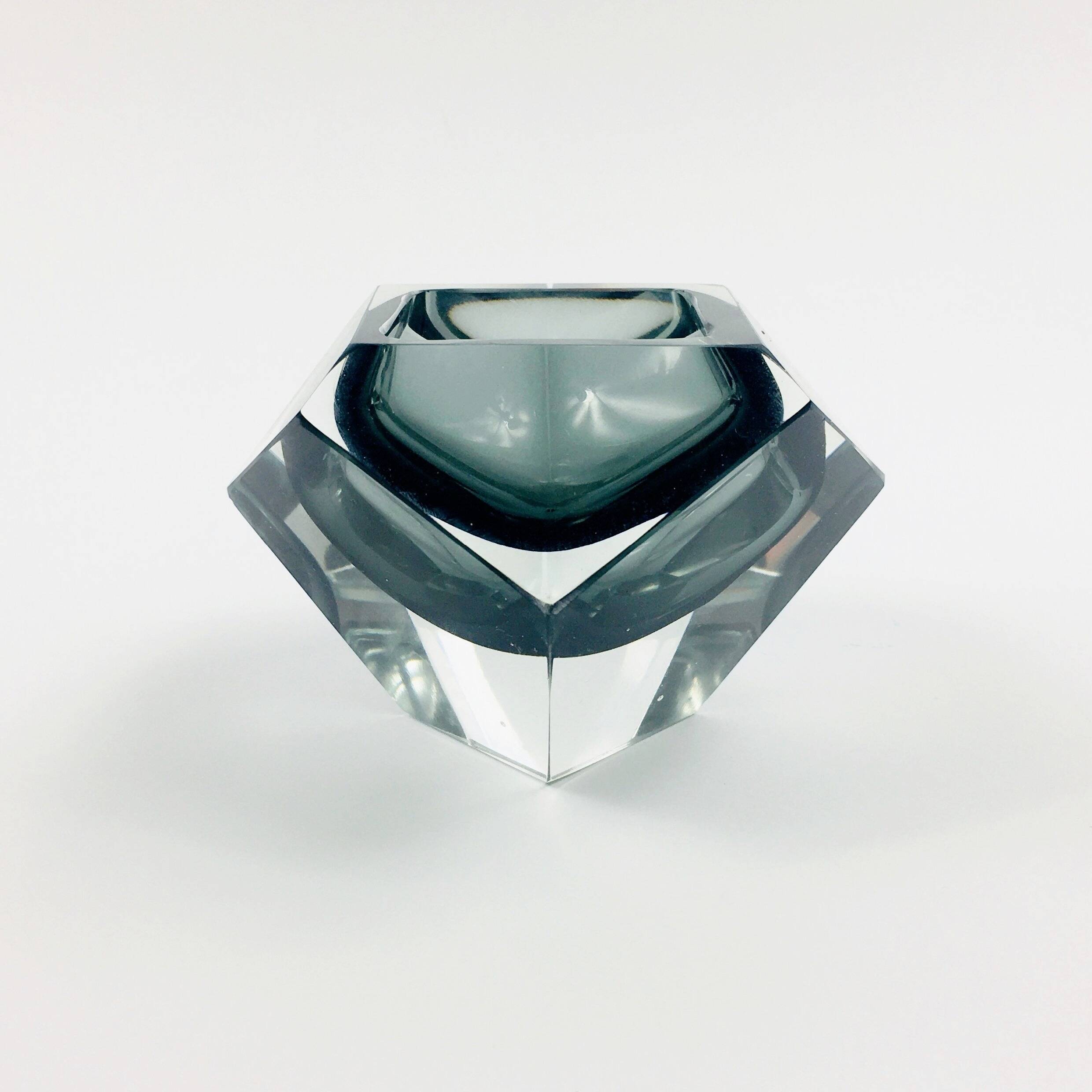 Diamond-Shaped Murano Faceted Glass Sommerso Ashtray/Vide Poche by Flavio Poli for Seguso, Italy
