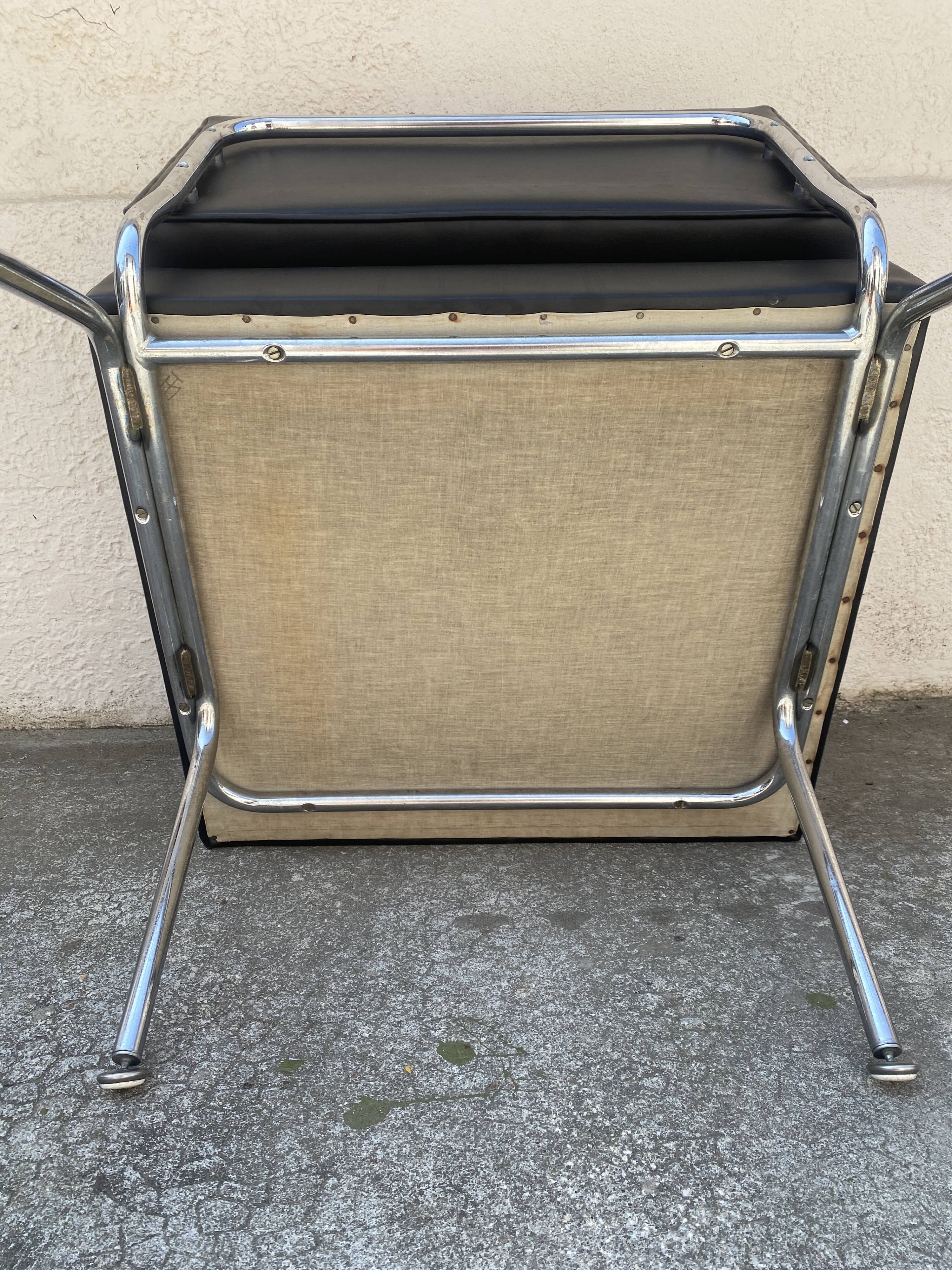 Knoll model 31 armchair