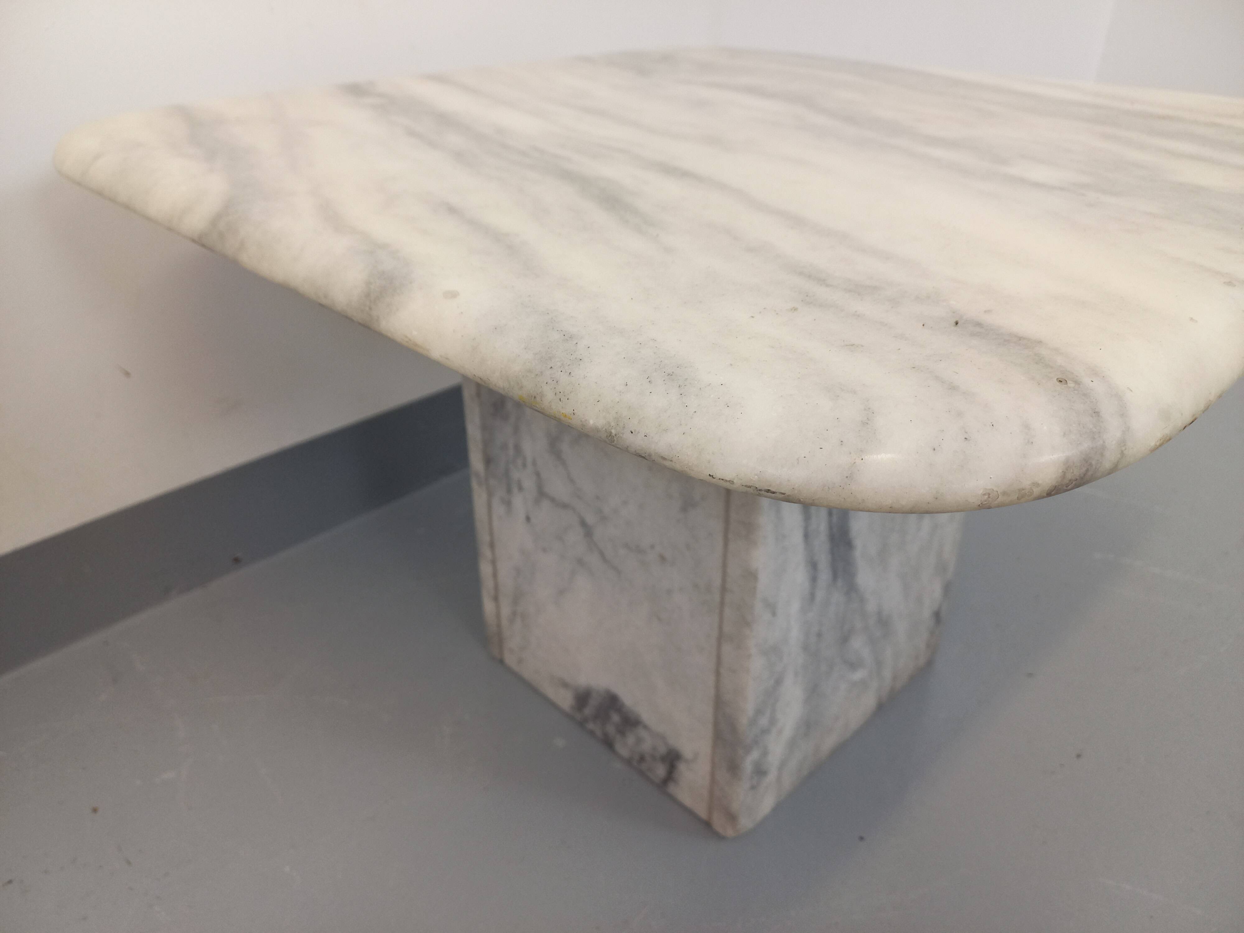 Vintage white marble coffee table from the 70s