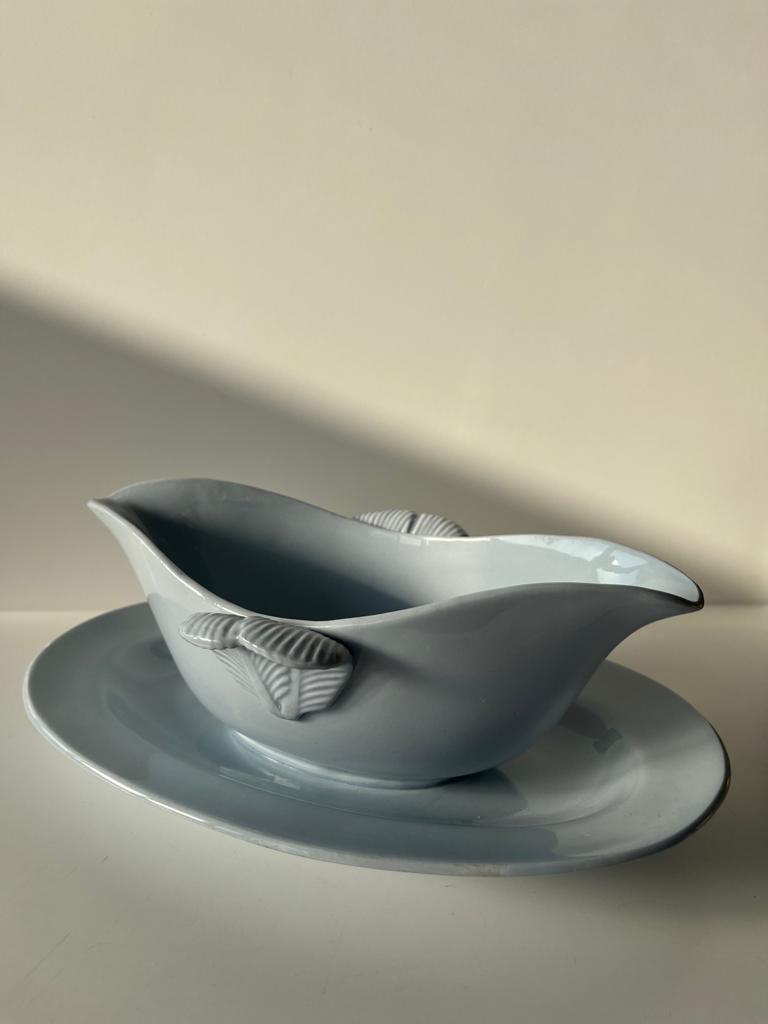 Flat set and light blue saucière earthenware from Montereau