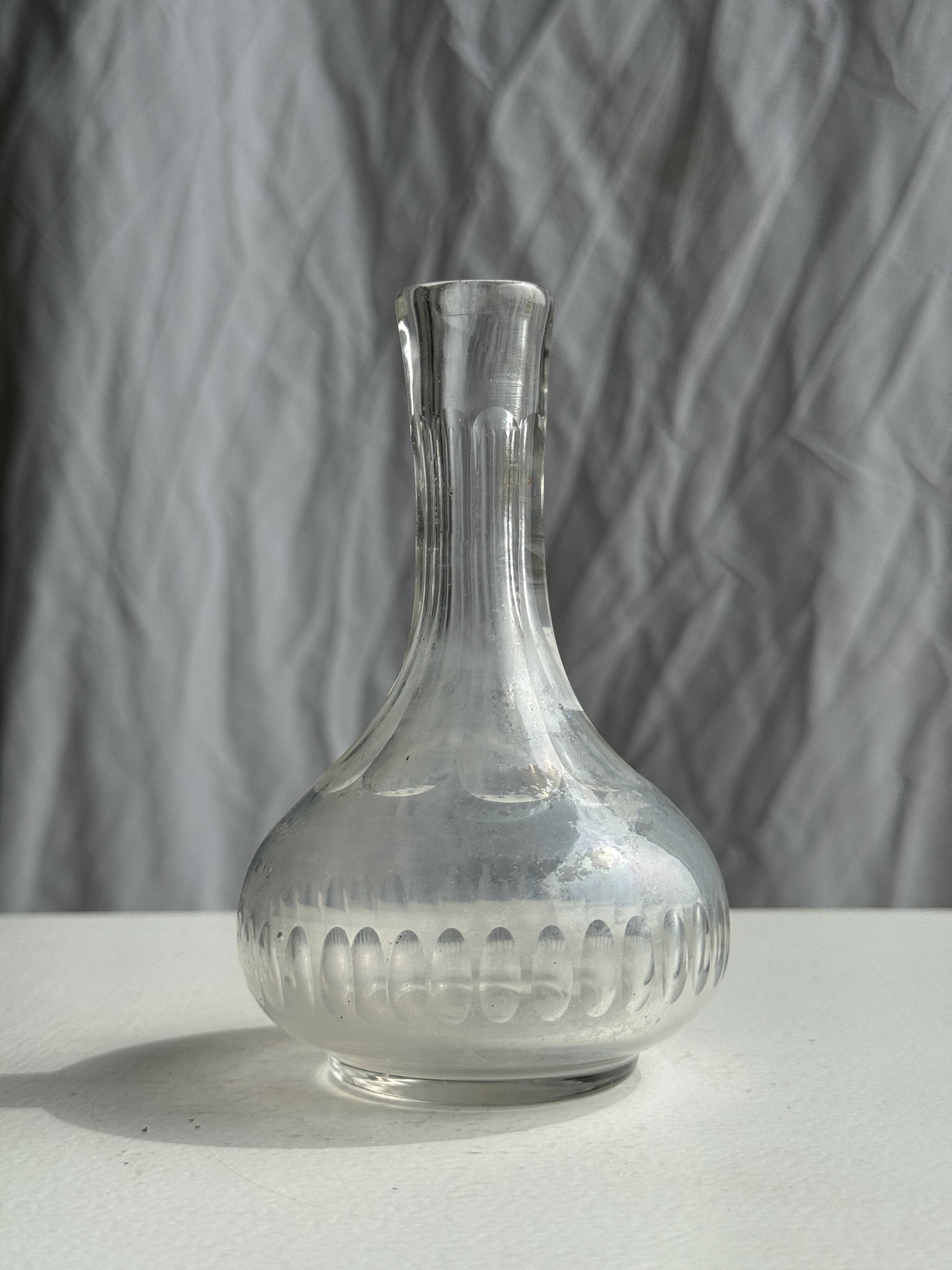 Mini vintage glass soliflore vase with ball belly H12.5