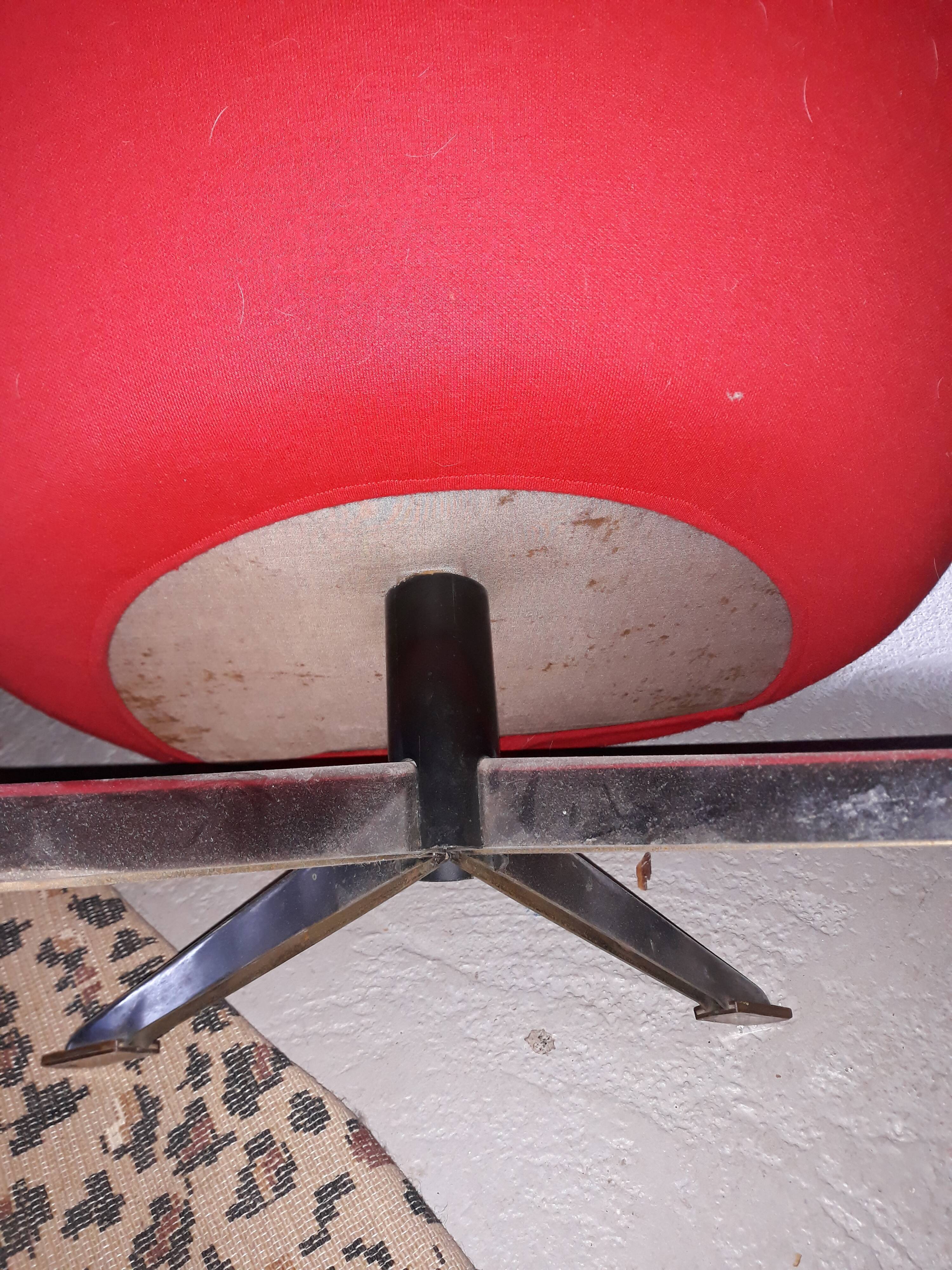 Paire de fauteuils coquilles