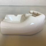 Hand ashtray
