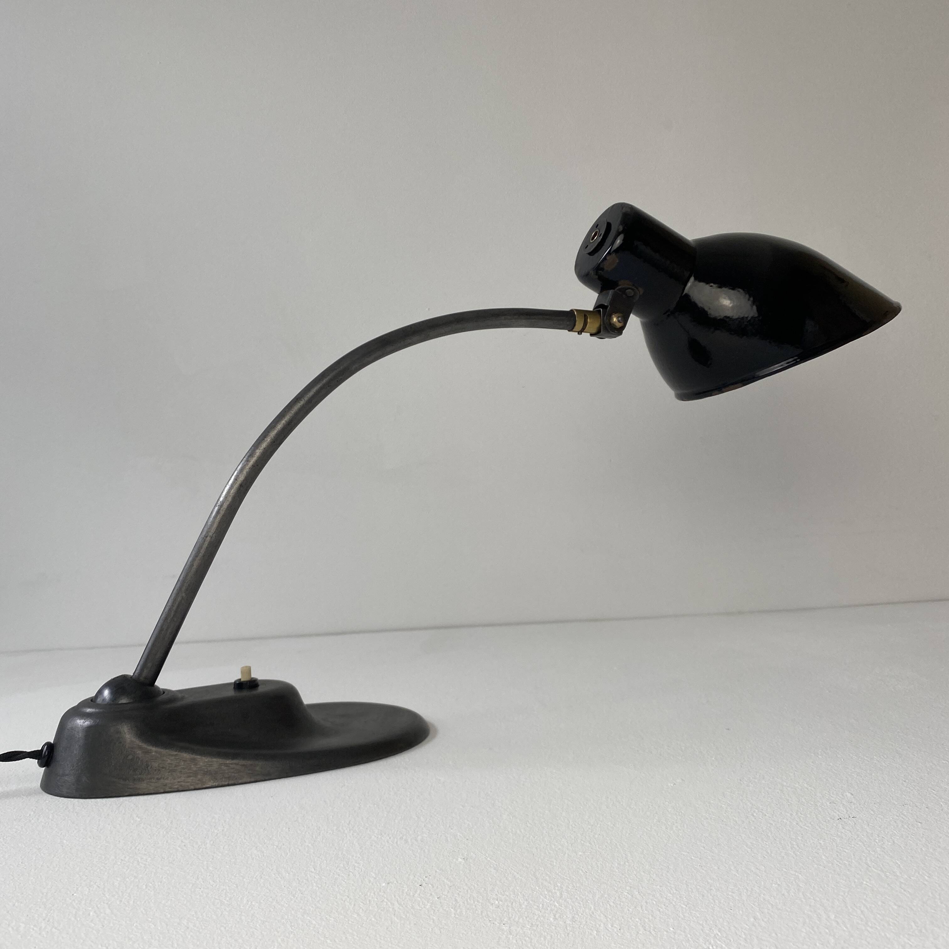 Old Bauhaus desk lamp "Kandem"
