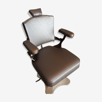 Barber armchair