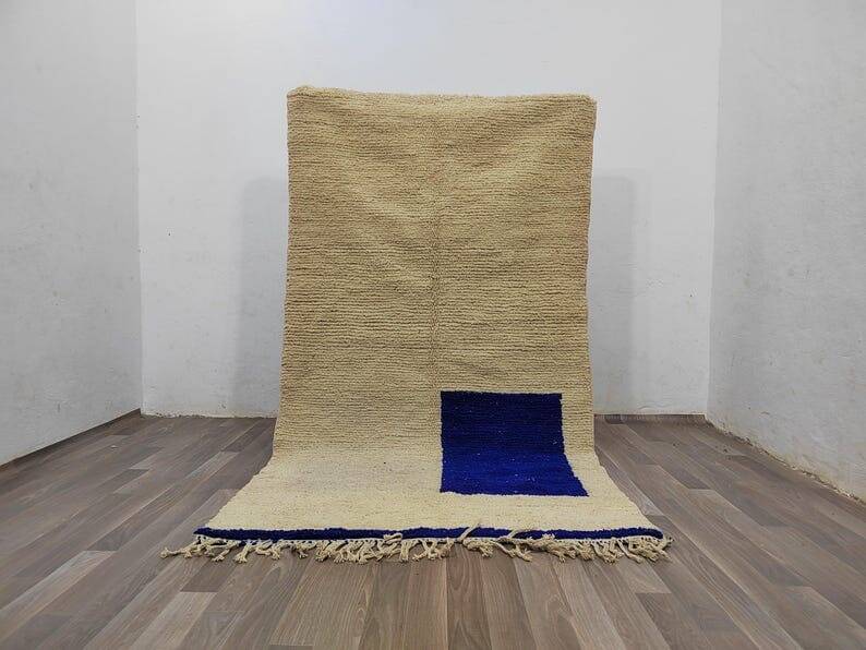 Authentic handwoven pure wool rug size 1.4/2.6 m