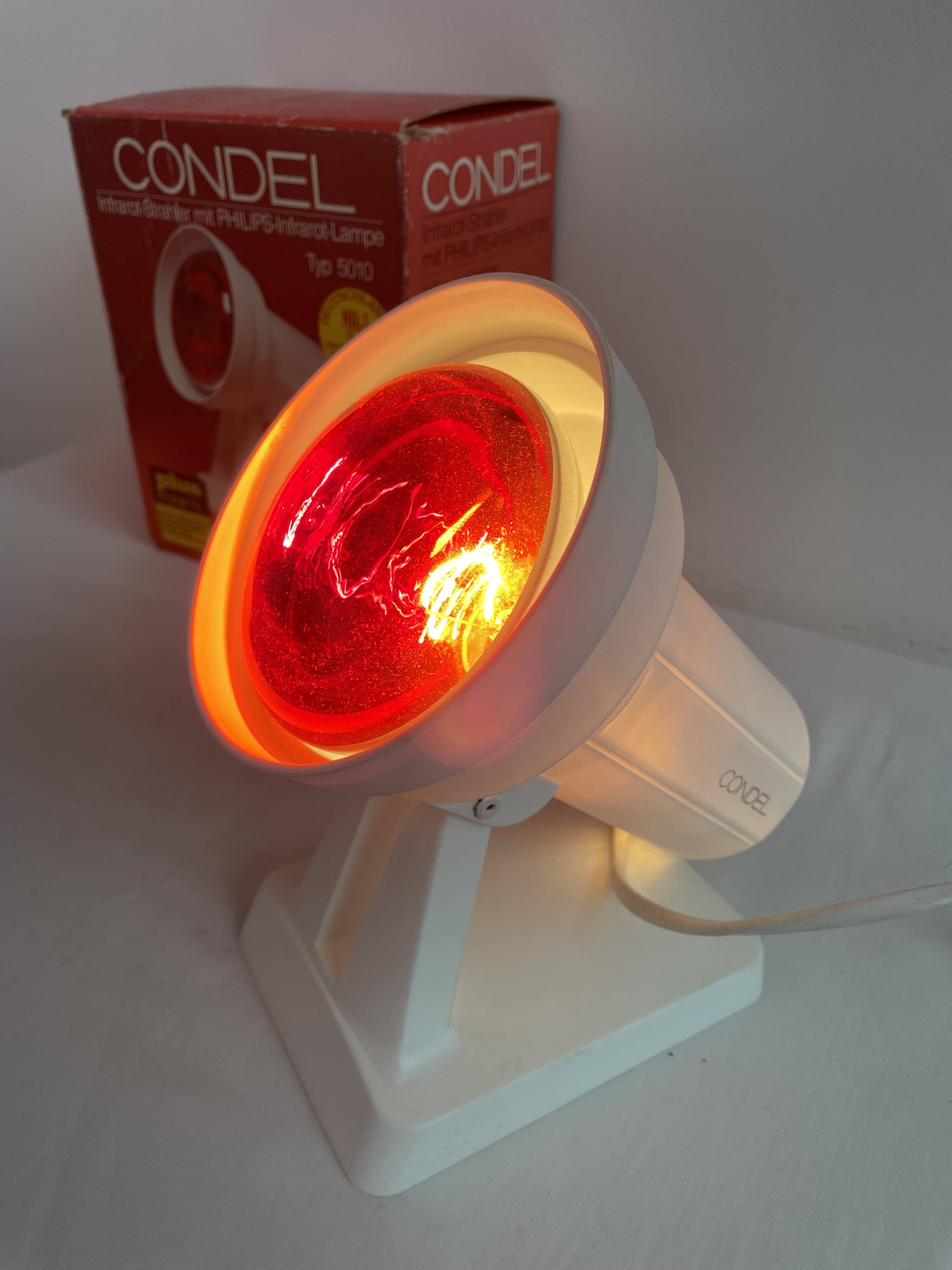 Vintage infrared lamp CONDEL 5010 – 1970s red ambient lamp