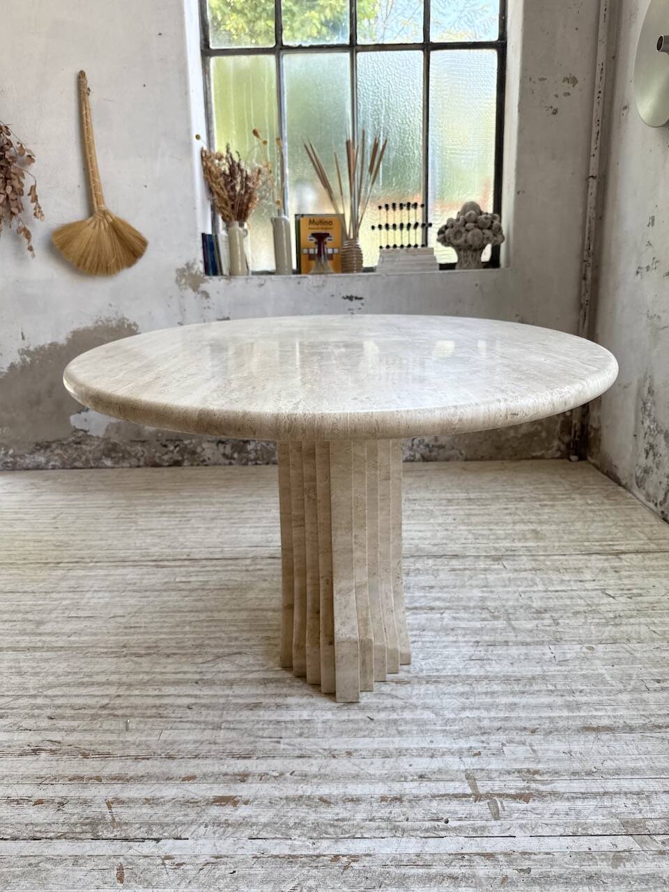 Travertine dining table 1970 Italy Tobia Scarpa
