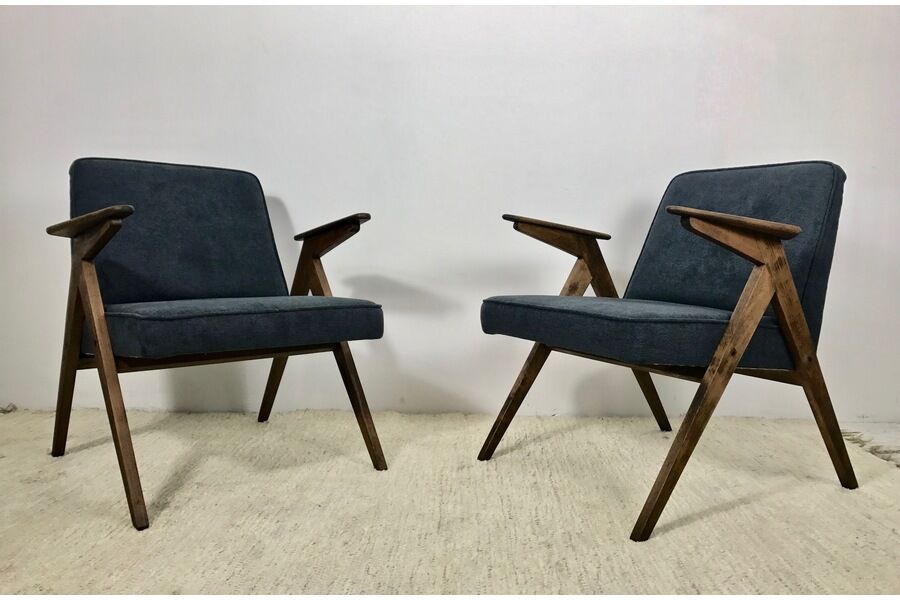 Pair of chairs bunny type 300 177, by J. Chierowski, 1960