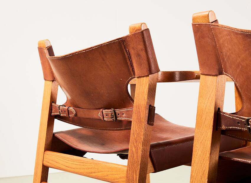 Borge Mogensen Pair of Spanish Chairs model 2226 for Fredericia Denmark 1958