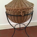 Wicker pan