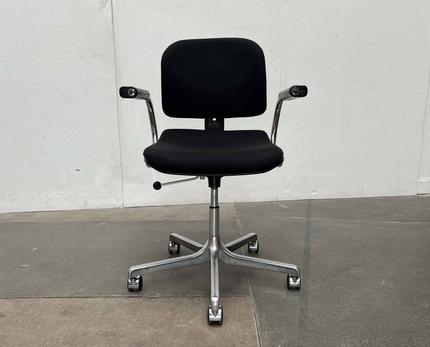 Vintage swivel office chair German model Eurochair 5600 by Fritz Makiol for Girsberger, 1970s.