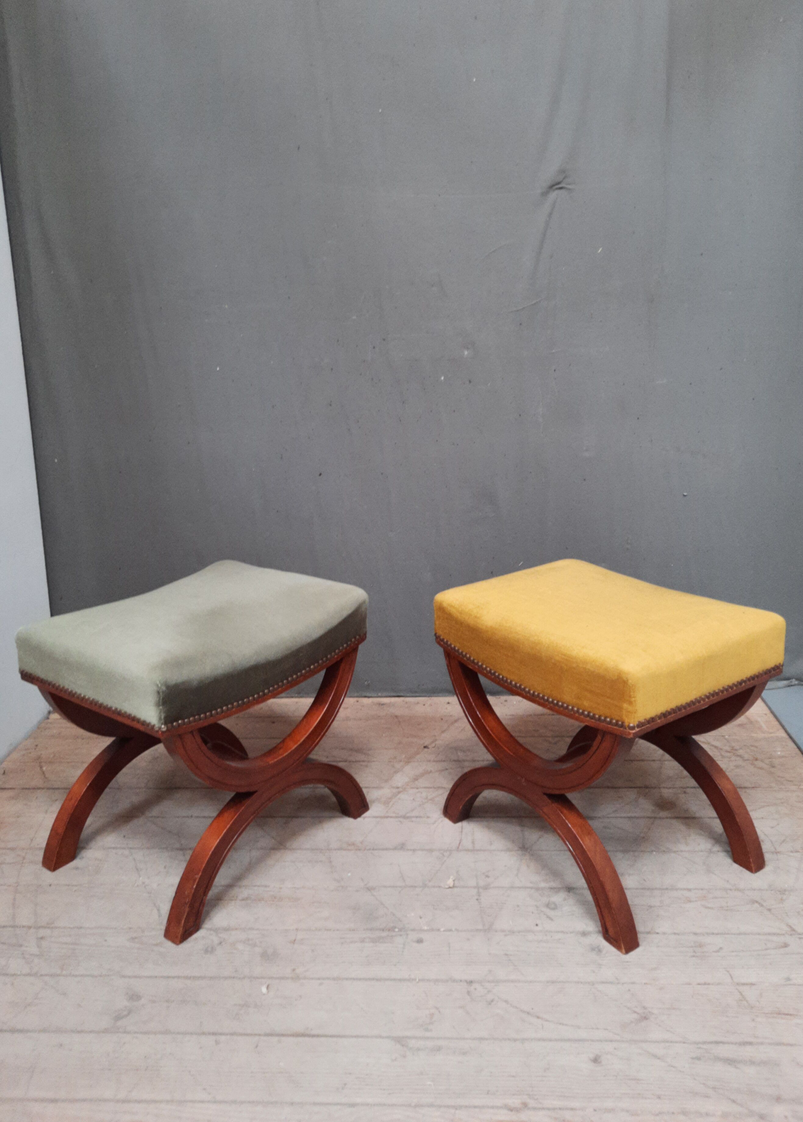 Pair of X-shaped stool