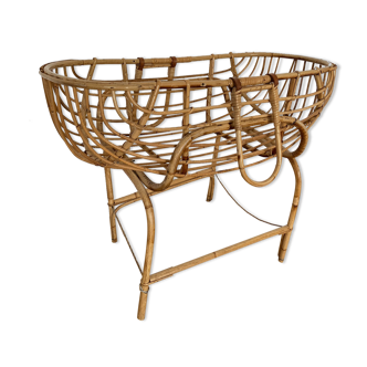 Vintage wicker crib