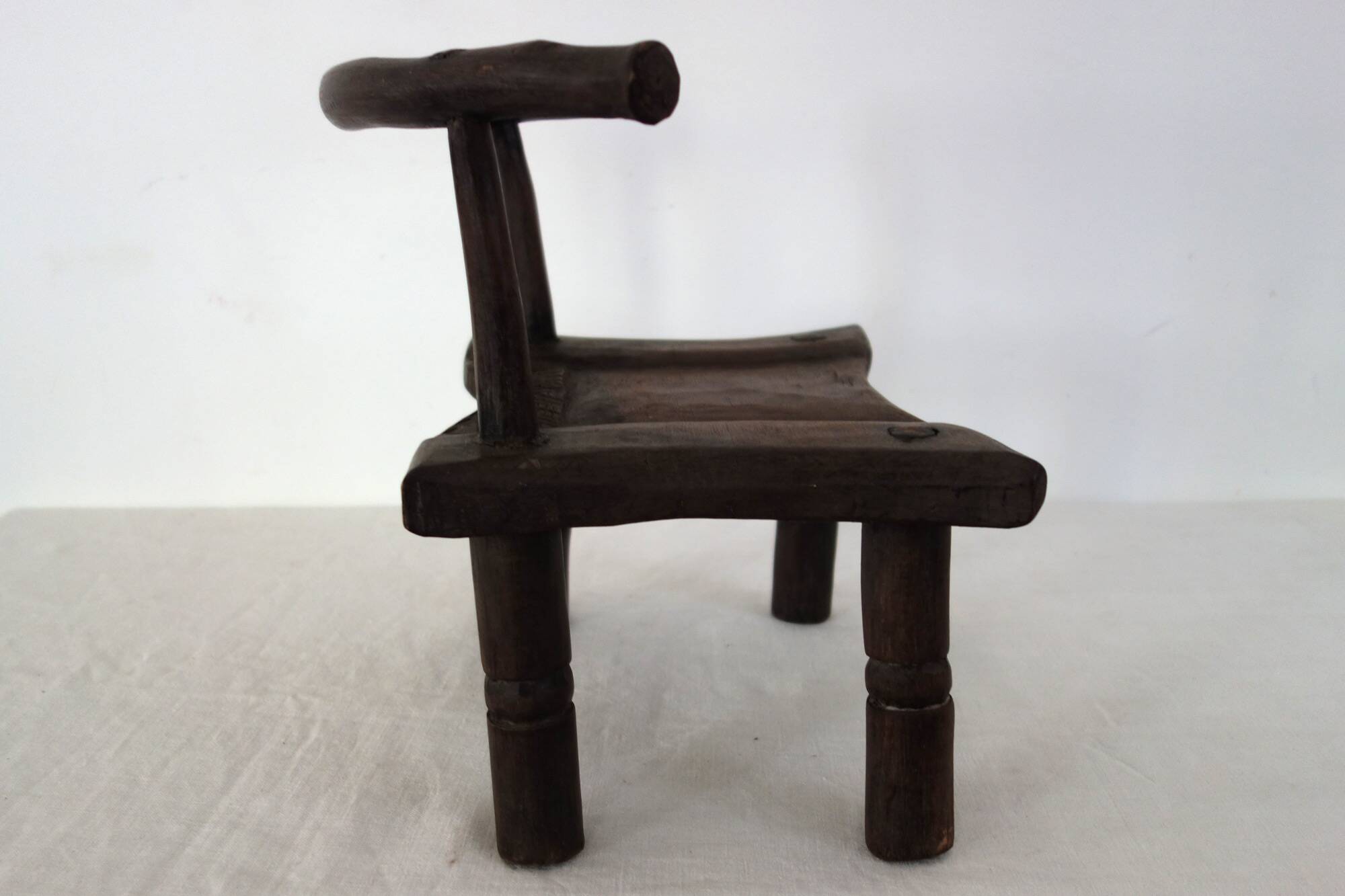 Ancienne chaise traditionnelle Dan, Côte d'Ivoire