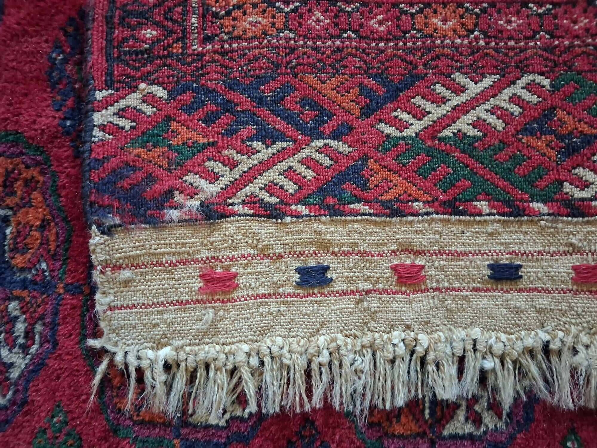Tapis Boukhara Turkmène fait main 178x120cm