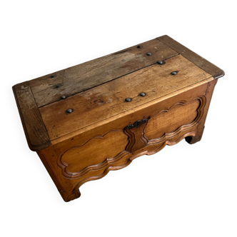 Storage box