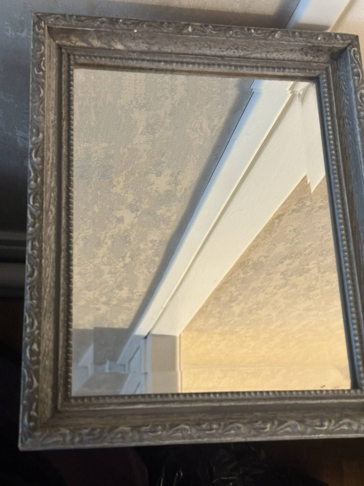 Antique bevelled mirror – Moulded wooden frame in anthracite 30/25 cm
