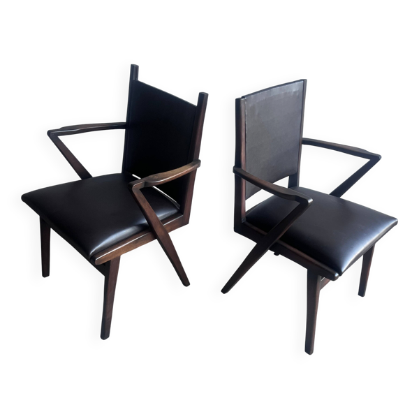 Paire de fauteuils sculpturaux mid-century en bois foncé et revêtement marron