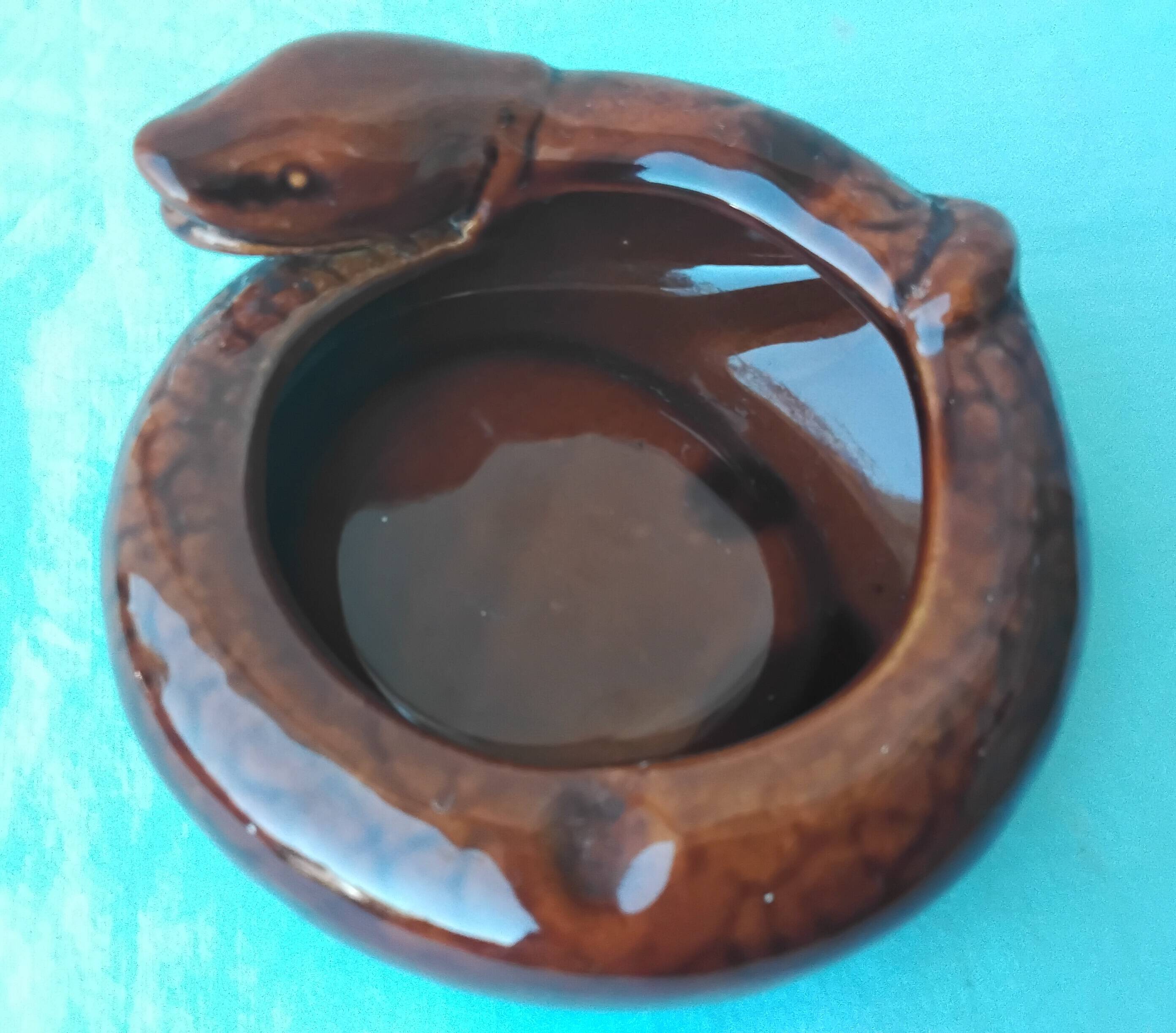 Ceramic snake ashtray