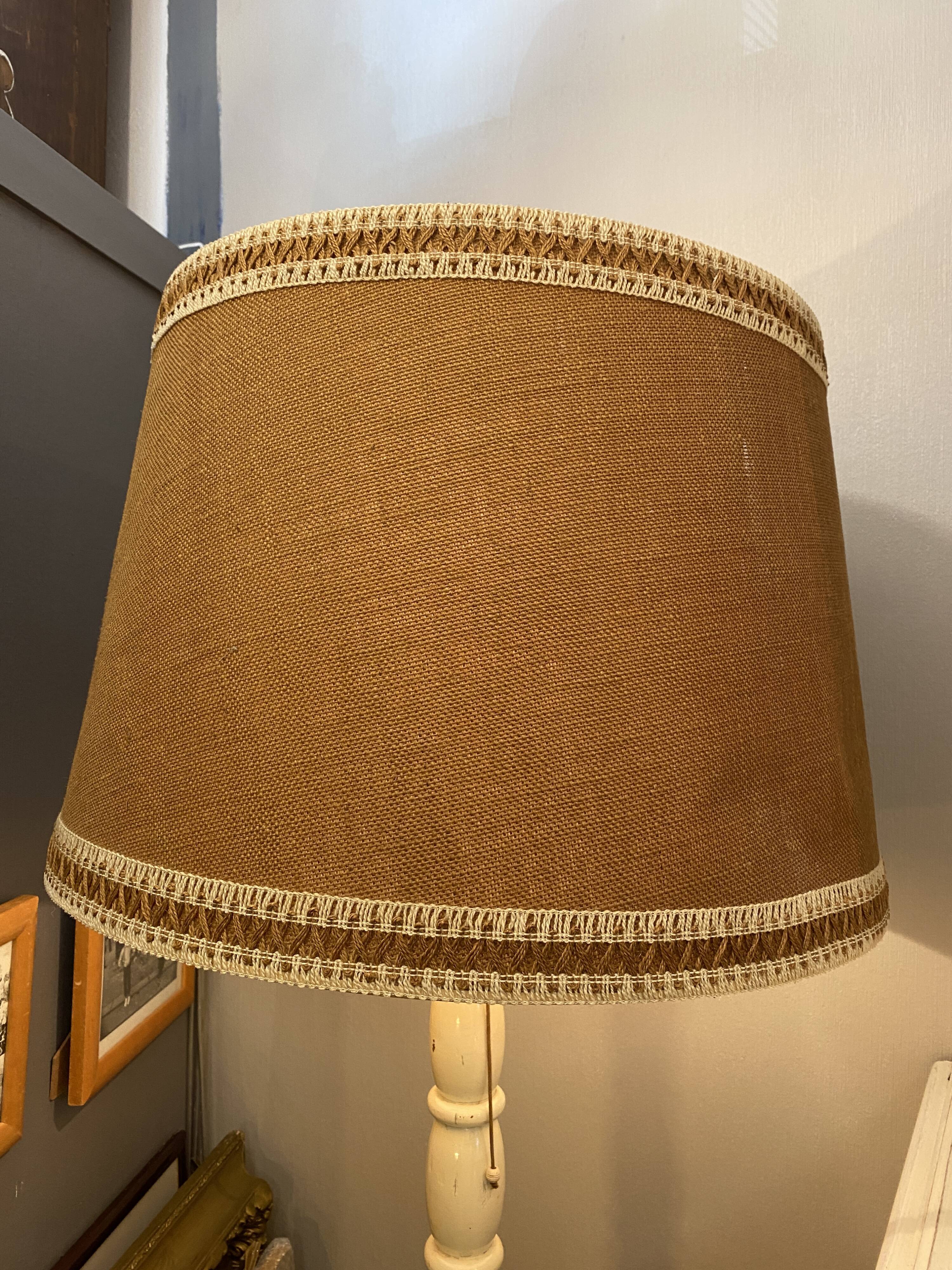 Lamppost with tablet