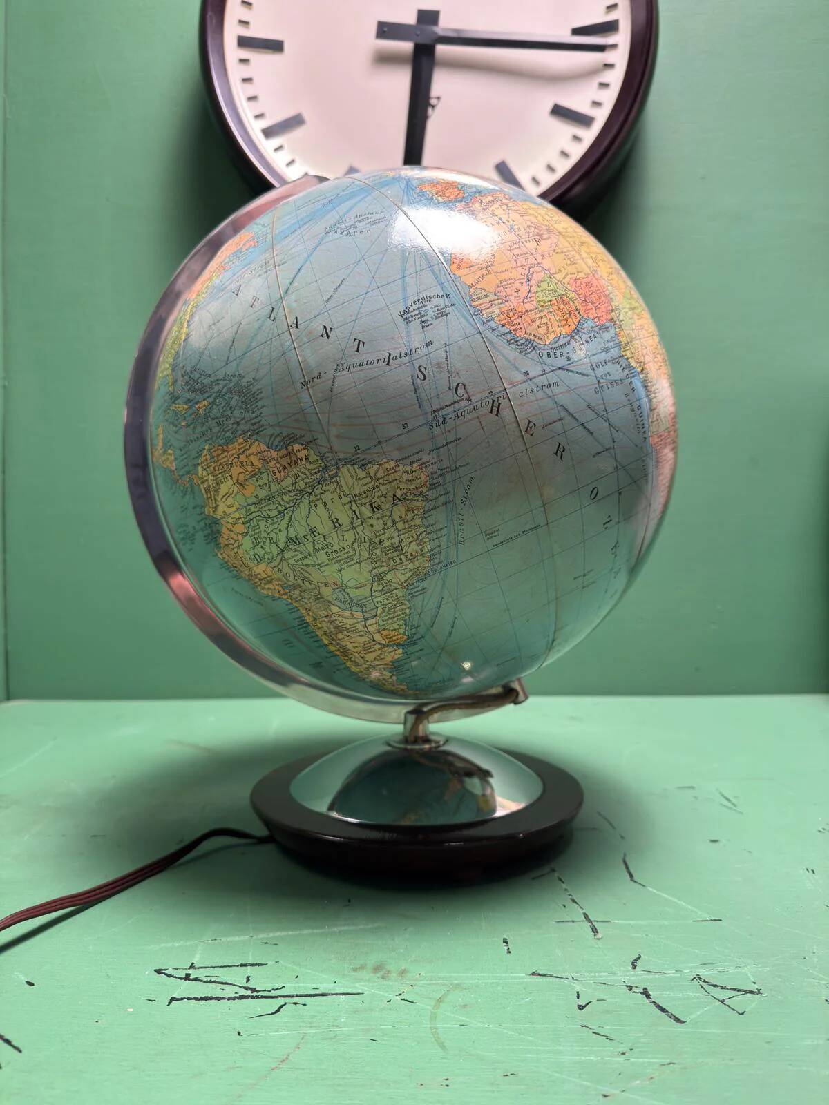 Vintage 1960s German Columbus Duo Glass Globe Lamp