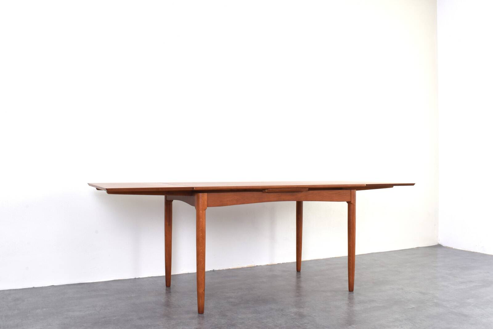 Mid-Century Danish Teak Extendable Dining Table, 1960s.