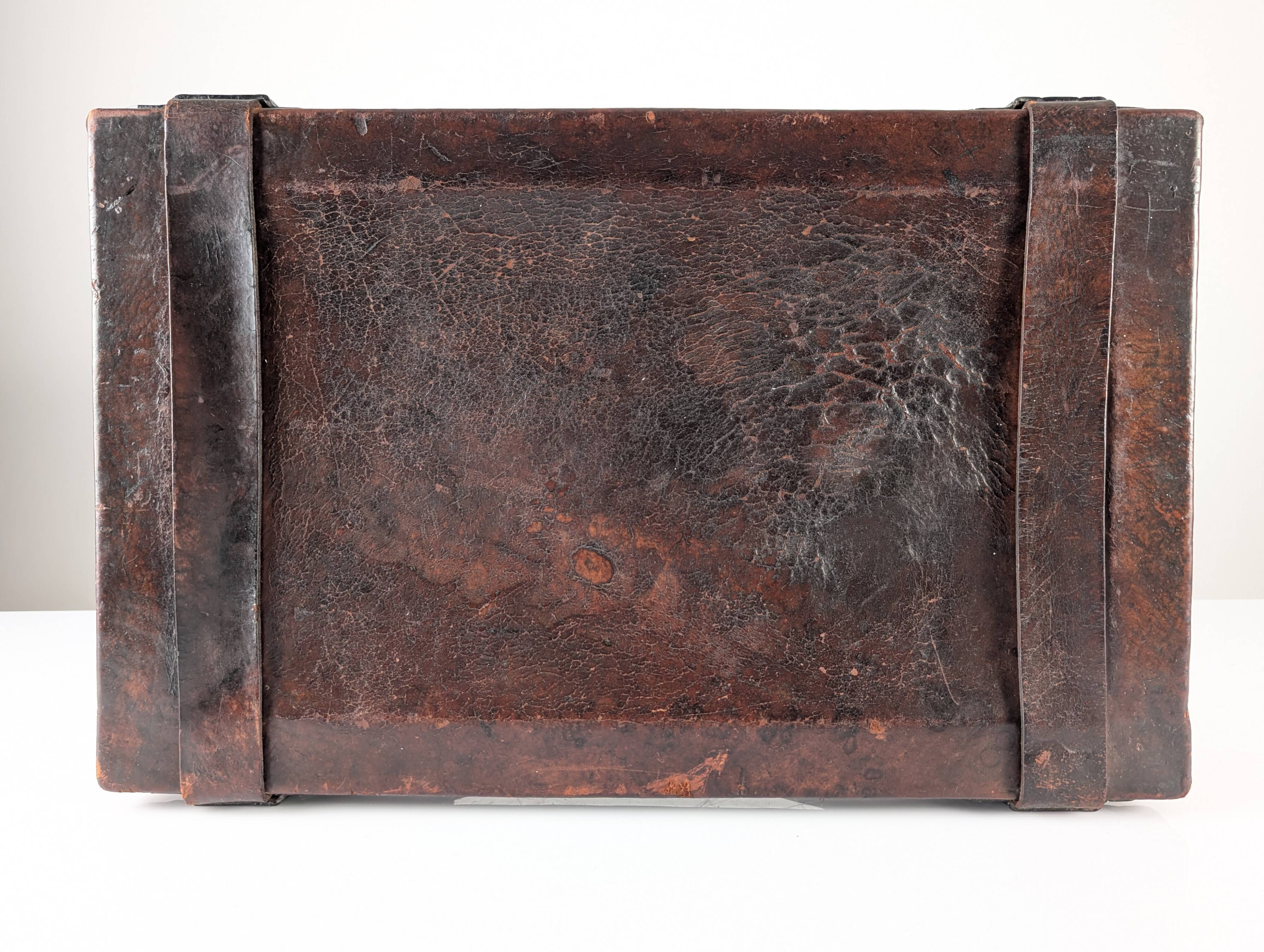 Colonial Curule Stool in Leather and Wrought Iron, Mexico, 1940s