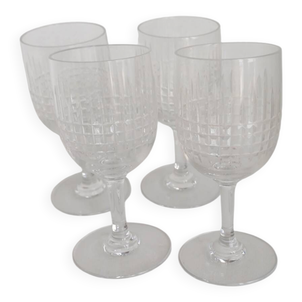 Verre en cristal de Baccarat modèle Nancy